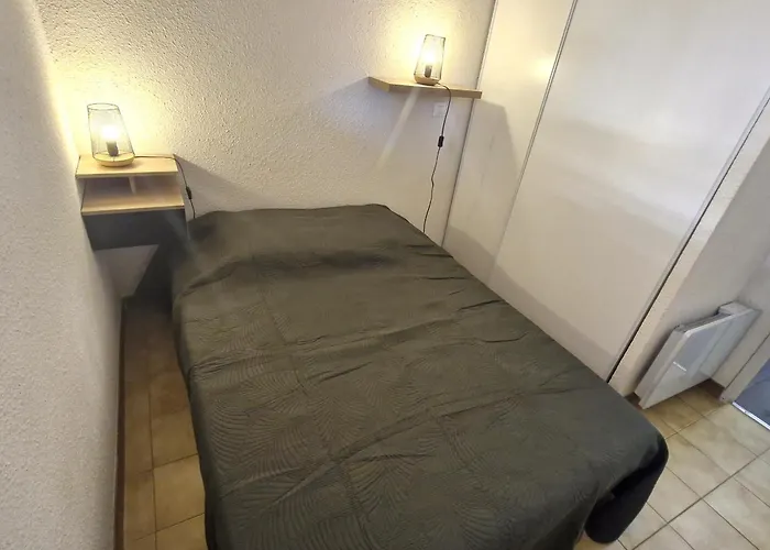 Apartamento 2 Pièces Avec Parking à - Fr-1-780-93