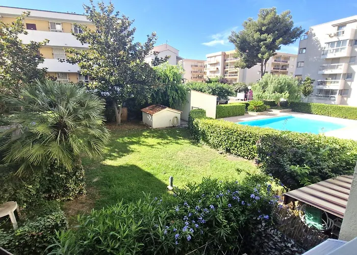 2 Pieces Avec Parking A - Fr-1-780-93 * Sainte-Maxime